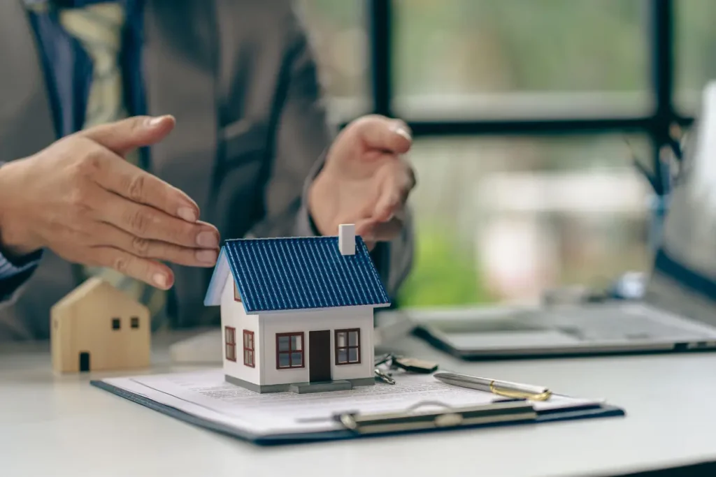 real-estate-and-the-concept-of-real-estate-agents-offering-interest-in-installments-to-customers-and-signing-a-profitable-offer-agreement-after-reviewing-the-contract-terms-legal-documents